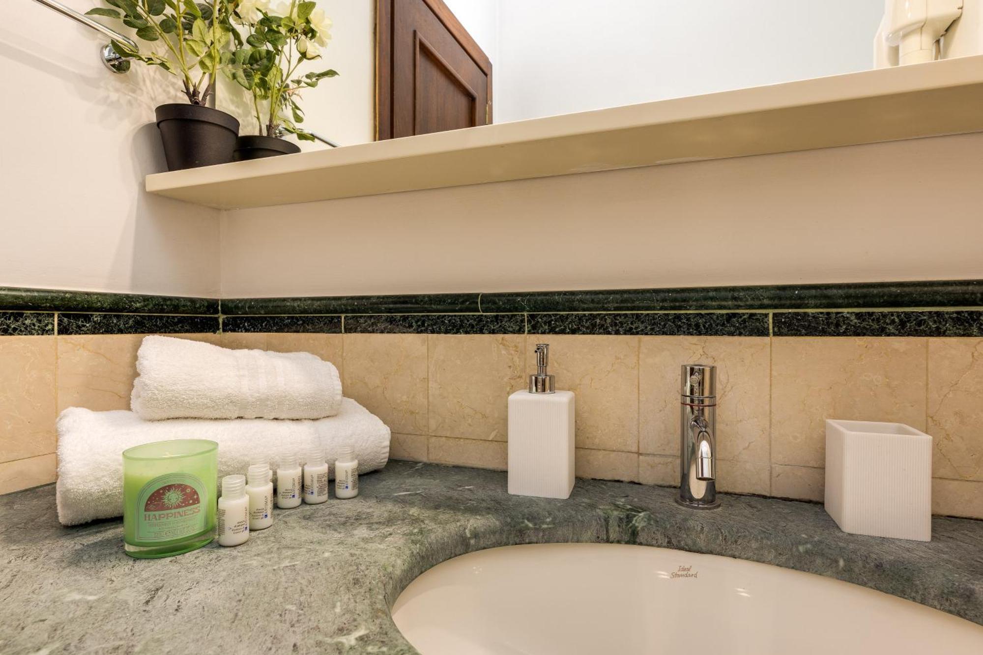 Colosseum Sweet Life Apartment ローマ エクステリア 写真